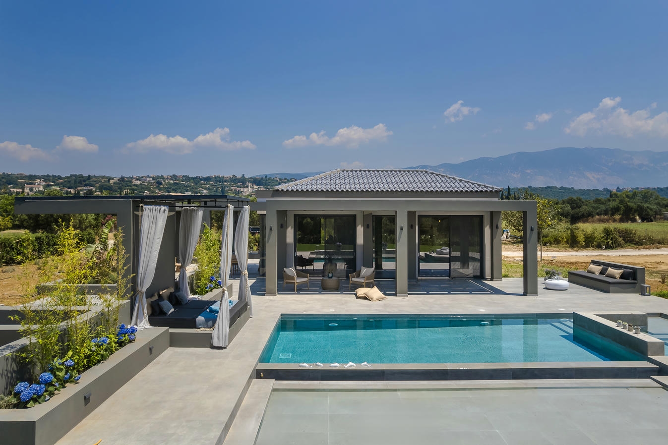 Aegiali Luxury Villa