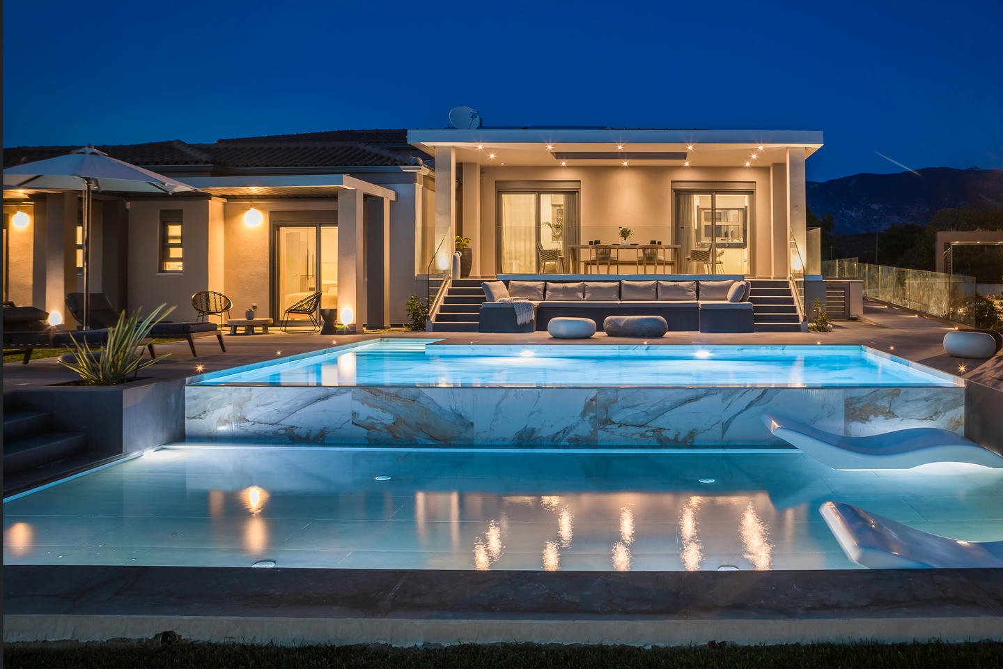 Avgi Luxury Villa