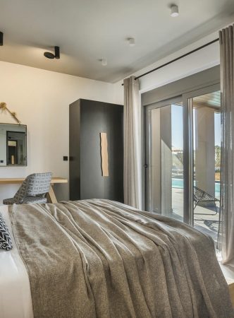 Avgi Luxury Villa