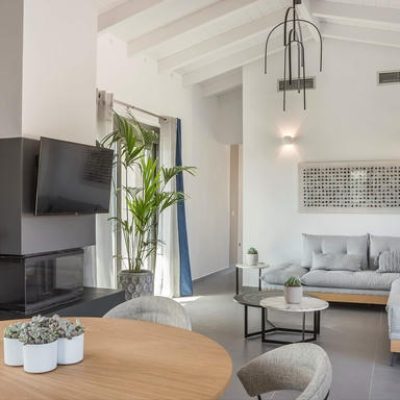 Avgi Luxury Villa