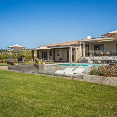 Avgi Luxury Villa
