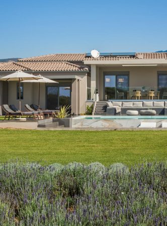 Avgi Luxury Villa