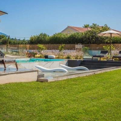 Avgi Luxury Villa