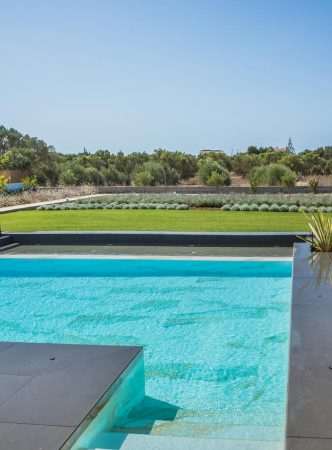 Avgi Luxury Villa