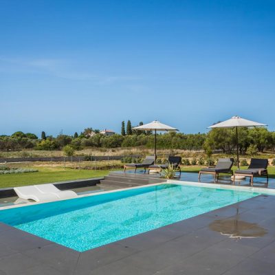 Avgi Luxury Villa