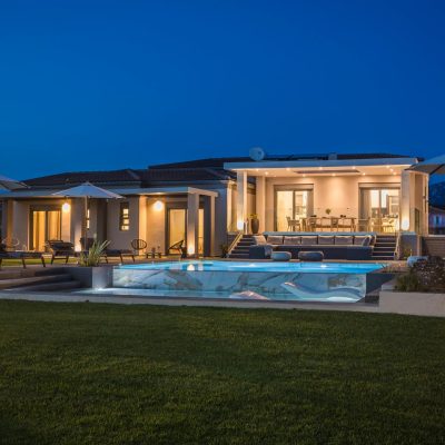 Avgi Luxury Villa